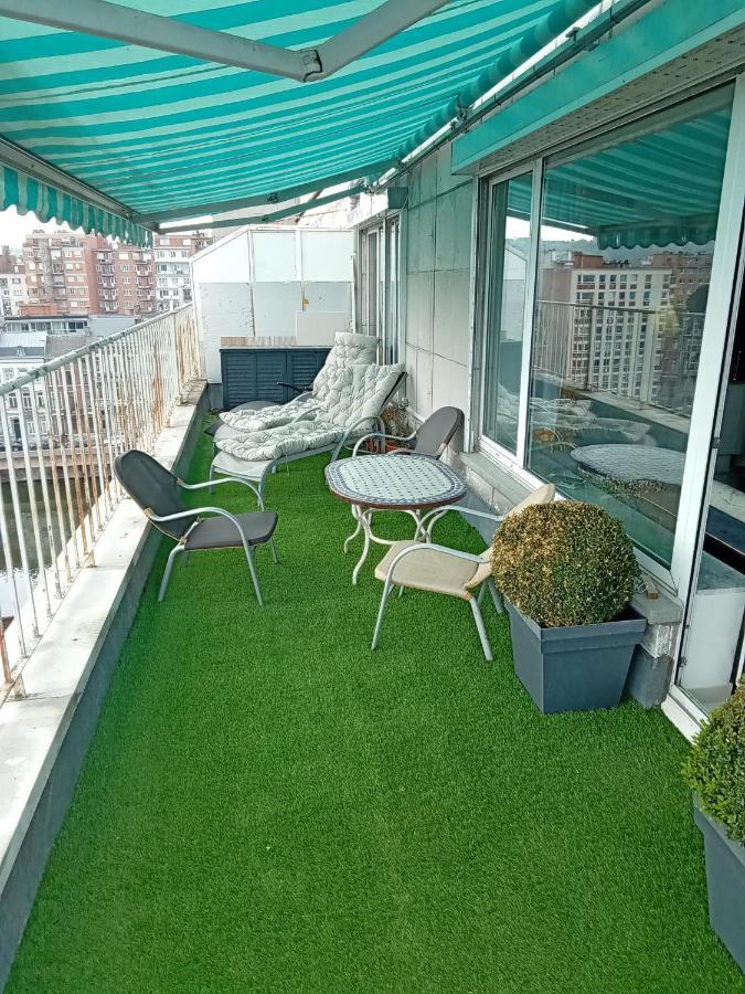 Liege Centre Mediacite Appartement Possible Parking Terrasse Immense 8Eme Pour 2 Personnes Exterior foto